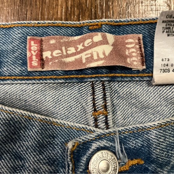 Levis 550 Jeans Relaxed Fit 31x27 Husky Vintage Light Blue 100% Cotton Denim - Picture 3 of 6